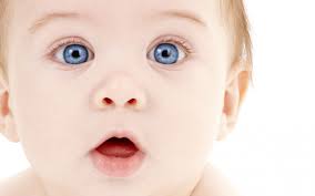  blue-eyed baby face 